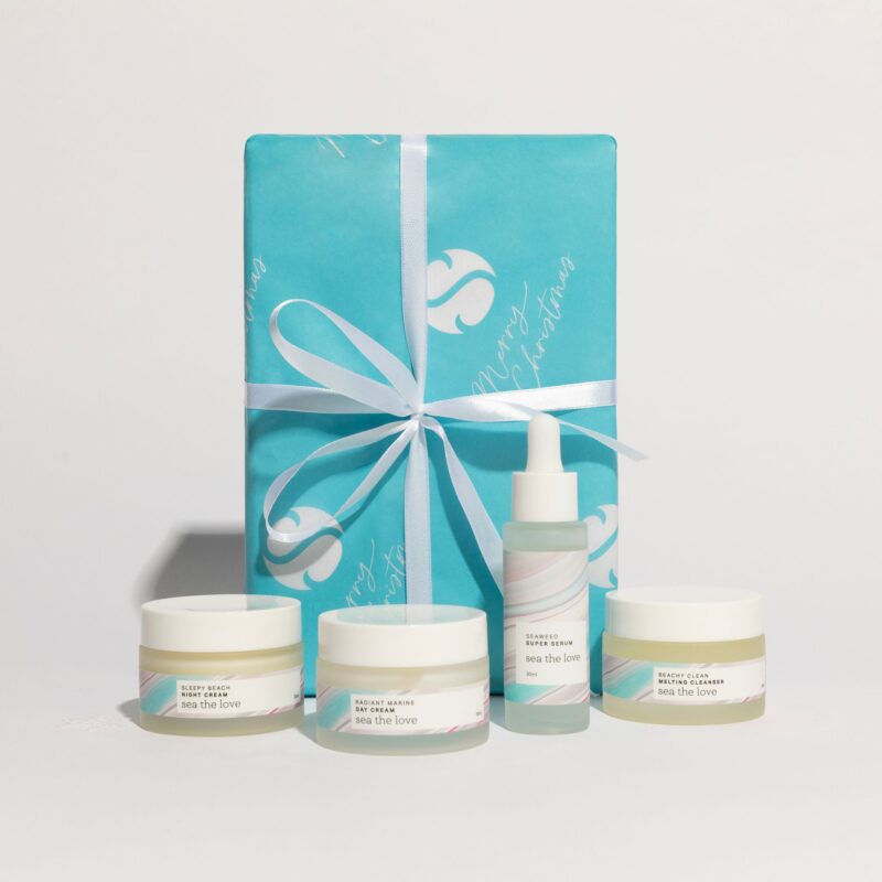 Santa's Helper's Gift Set - £112 (was £128)