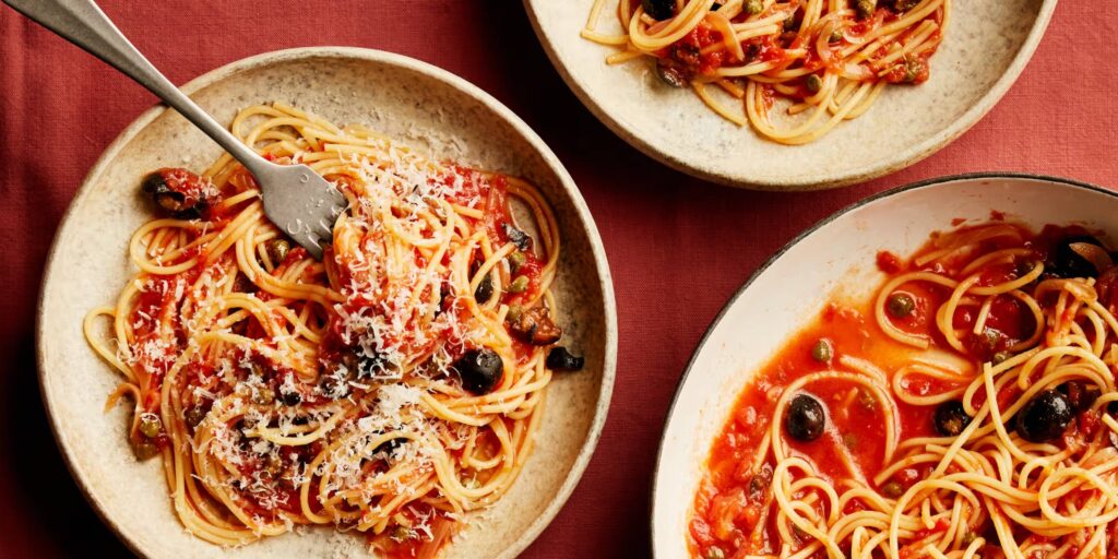 One-pan spaghetti puttanesca