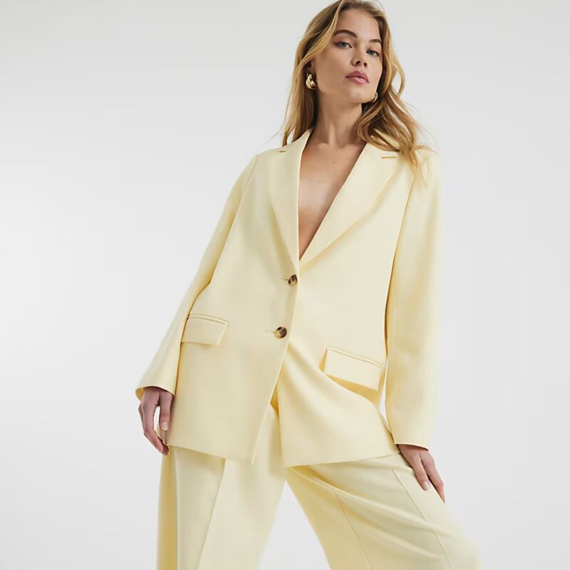 River Island – Yellow Oversized Blazer - £69.00