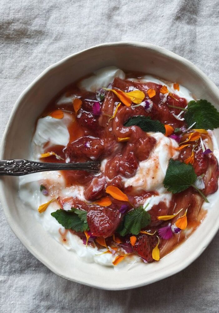 Roasted rhubarb and strawberry topping