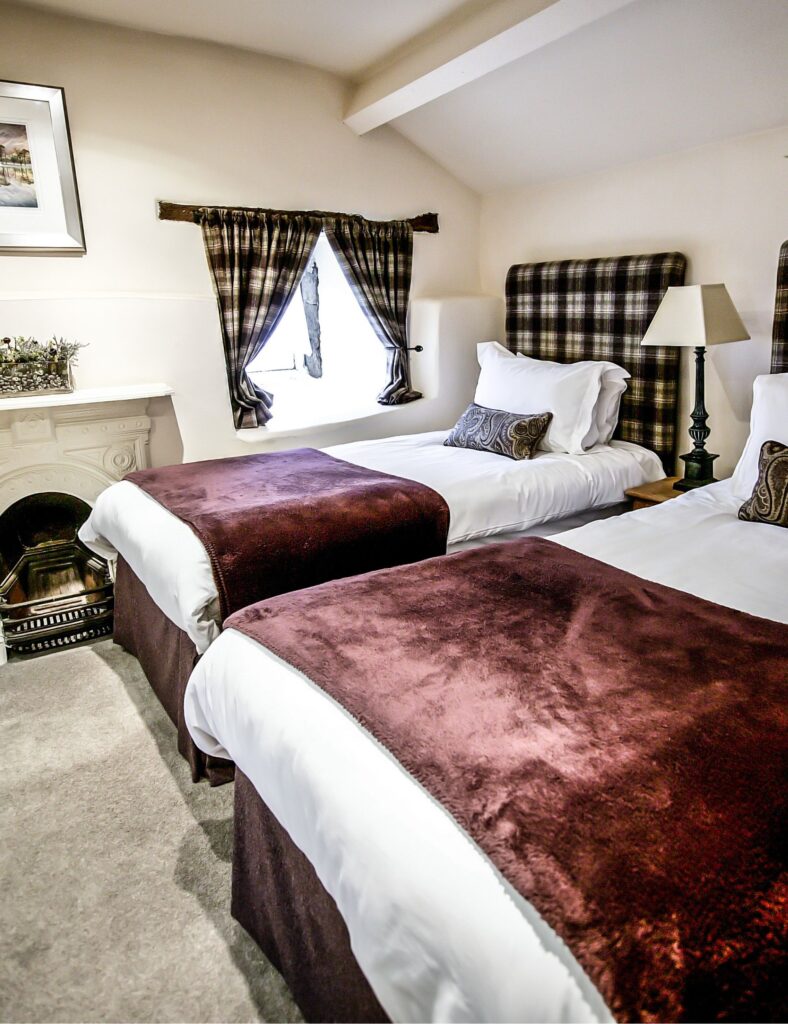 WADDINGTON ARMS, WADDINGTON